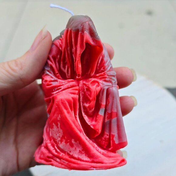 Handmade ✦ Ghostly Hooded Figure Candle ✦ Cherry Cheesecake Cinnamon Soy Wax NWT - Picture 8 of 9